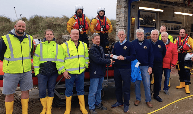 Thousands donated to RNLI by Bude Rotary Club