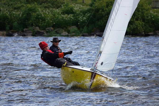 Brian Pollard needed all of Dave Perrett's considerable length to keep the Bosun upright.