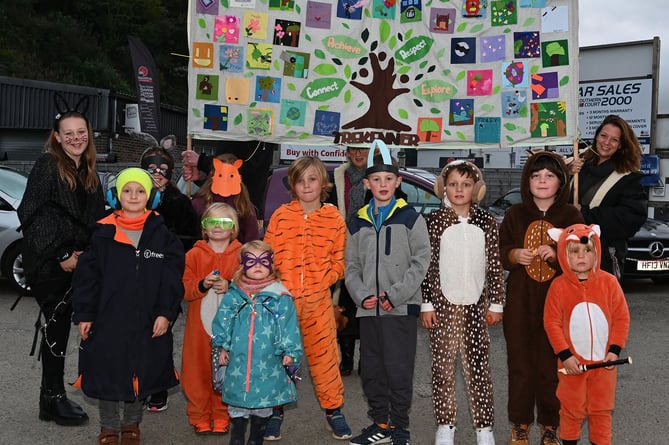 Members of Trekenner School with Woodland Animals