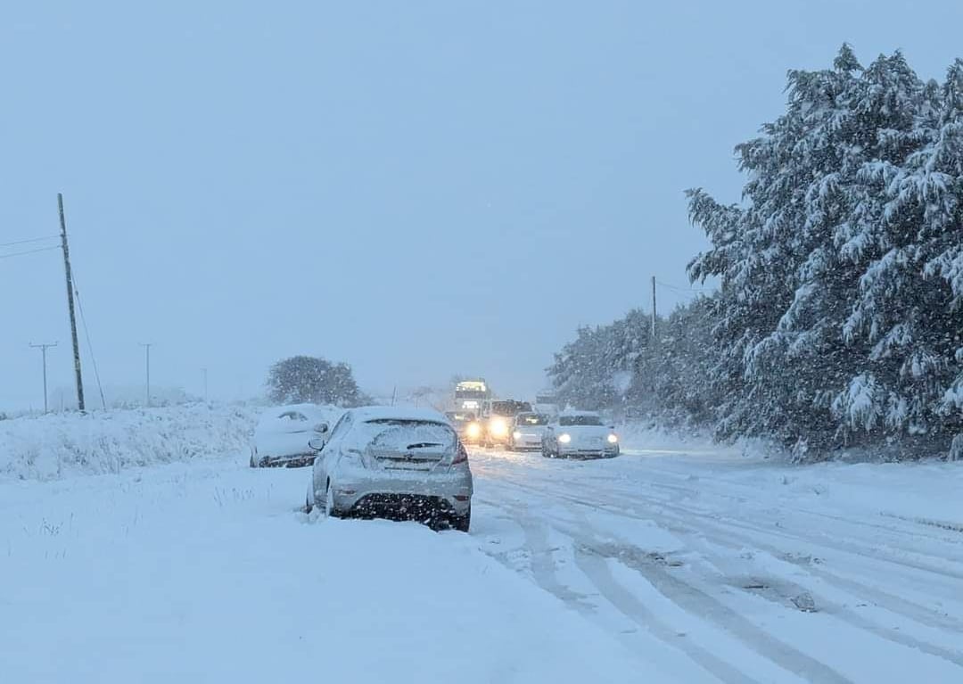 Snow comes to Cornwall: Roads closed and schools disrupted - updates ...