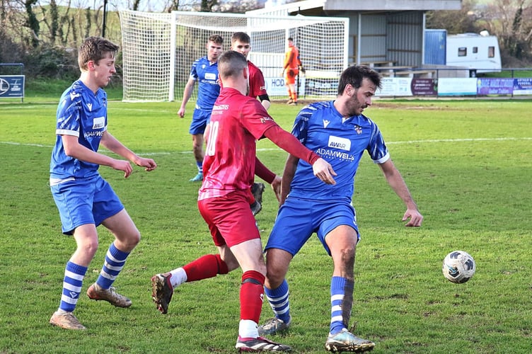 Bude v Gerrans.