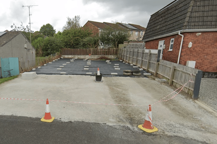 The site for the proposed 'temporary' pharmacy operated by Banns Pharmacy on Queen's Crescent in Bodmin. (Picture: Google)